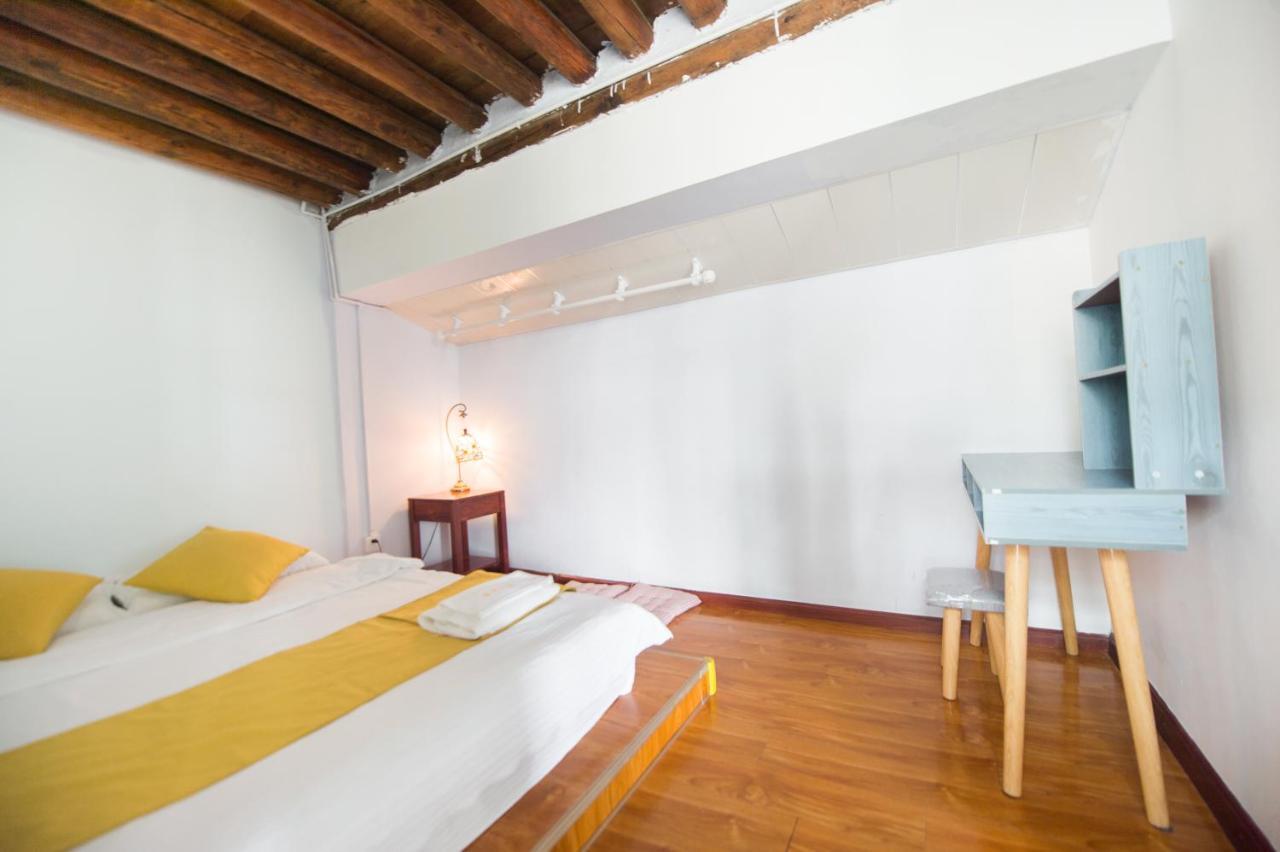 Dali Spring Field Hostel Extérieur photo